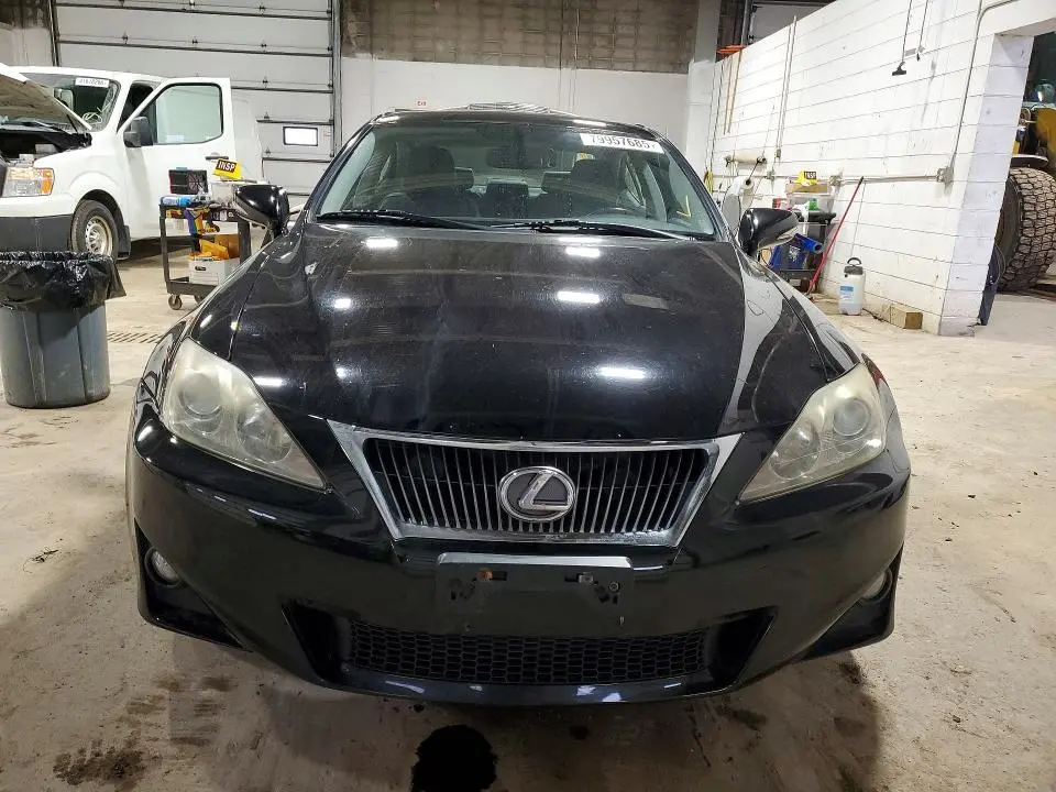 2011 LEXUS IS   