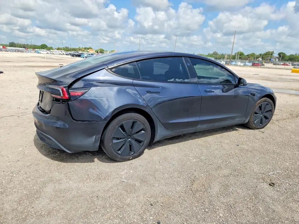 2024 TESLA MODEL 3   