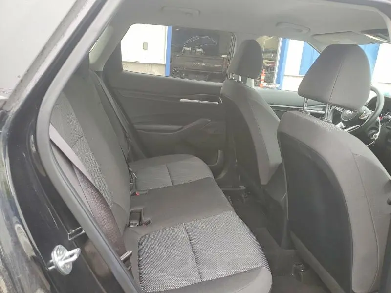 2021 KIA SELTOS LX  