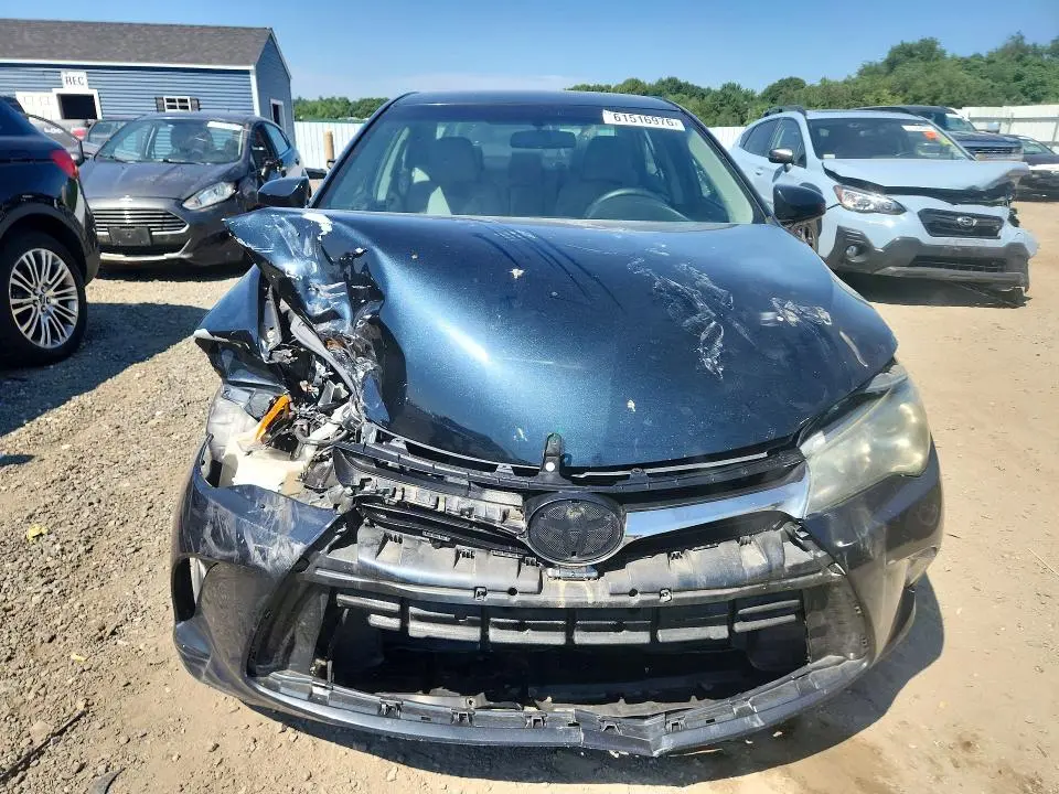 2017 TOYOTA CAMRY SE  