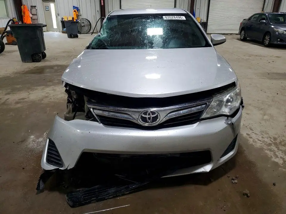2014 TOYOTA CAMRY LE  