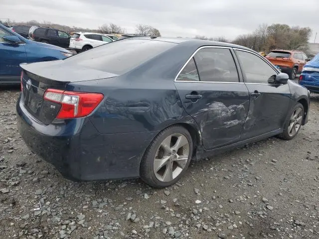 2014 TOYOTA CAMRY SE  