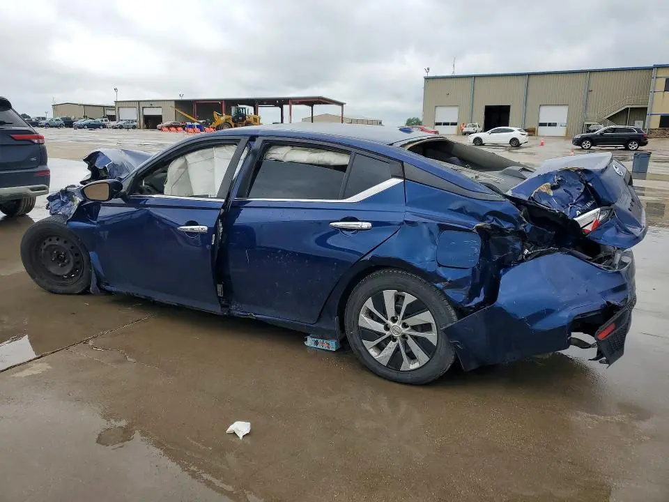 2020 NISSAN ALTIMA S  