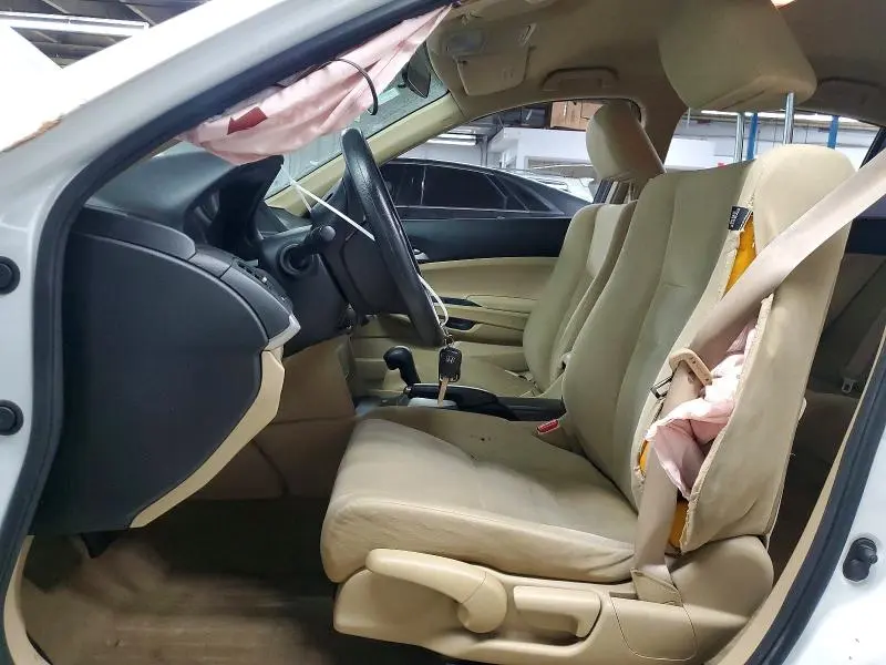 2011 HONDA ACCORD LX  