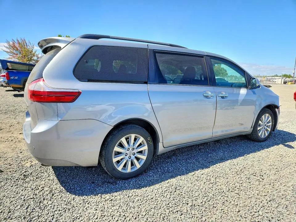 2015 TOYOTA SIENNA XLE PREMIUM 7-PASSENGER  