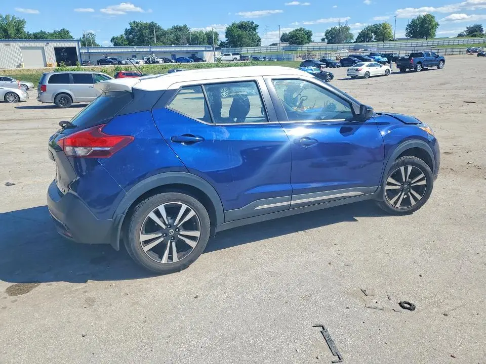2018 NISSAN KICKS SR  