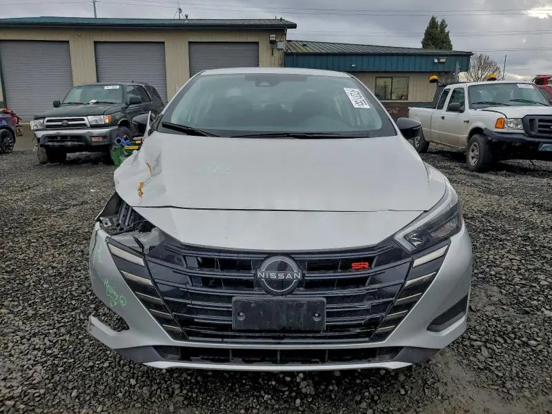 2023 NISSAN VERSA SR  