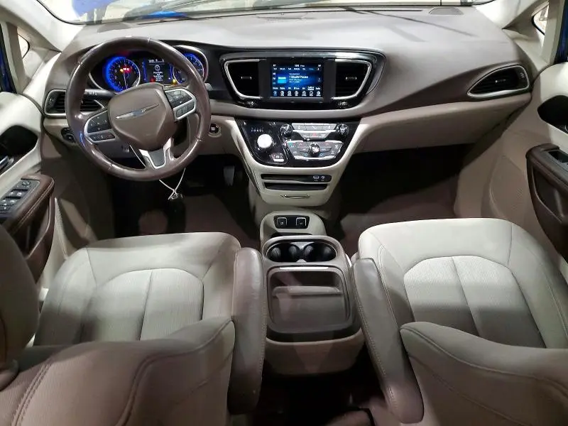 2020 CHRYSLER PACIFICA TOURING  