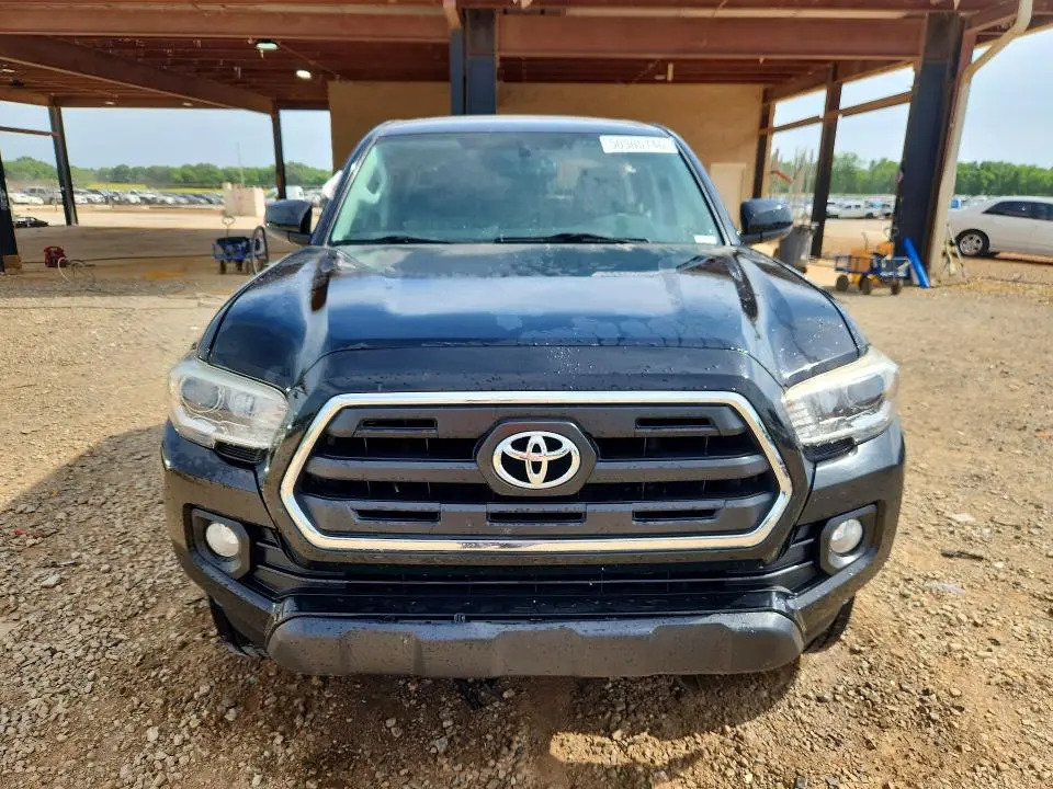 2017 TOYOTA TACOMA SR5 V6  