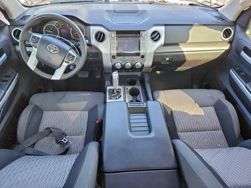 2015 TOYOTA TUNDRA CREWMAX SR5  