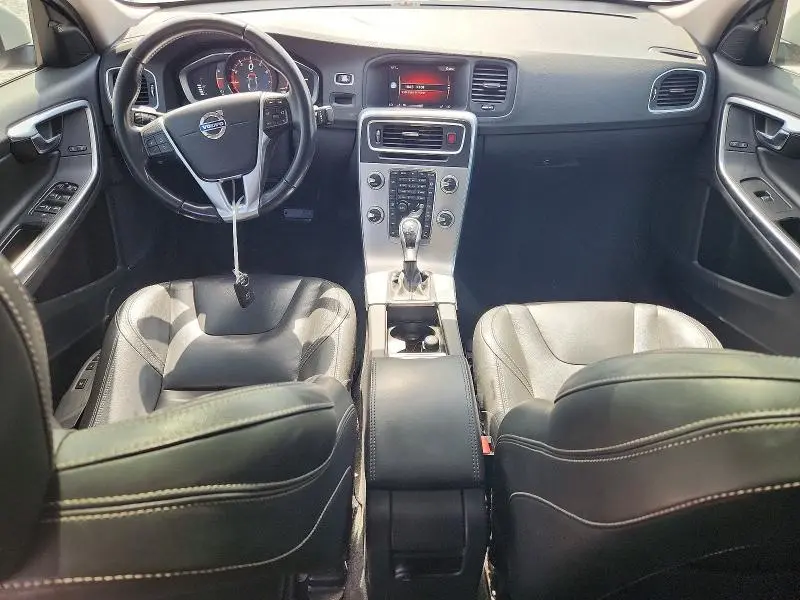 2018 VOLVO S60 DYNAMIC  