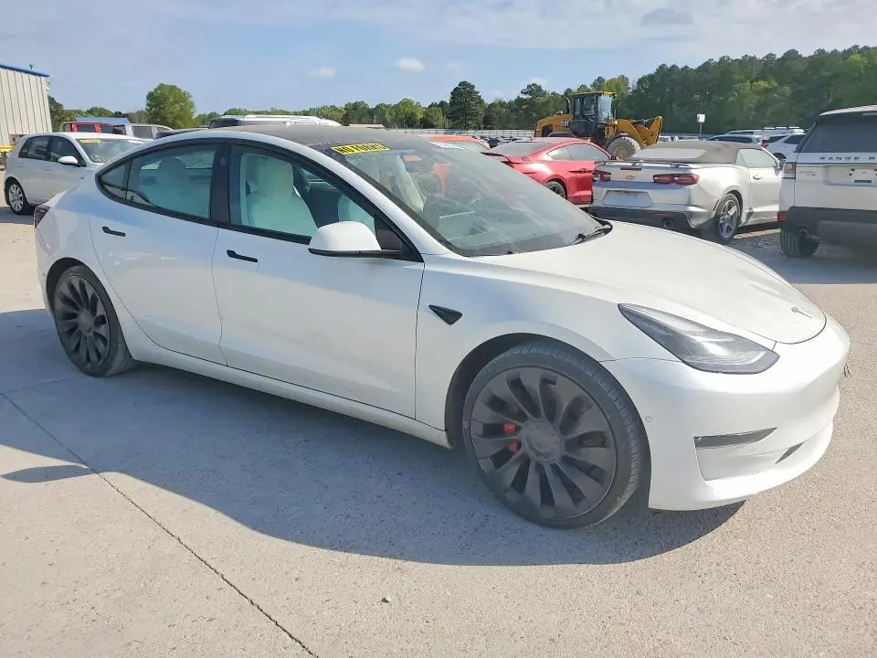 2022 TESLA MODEL 3   
