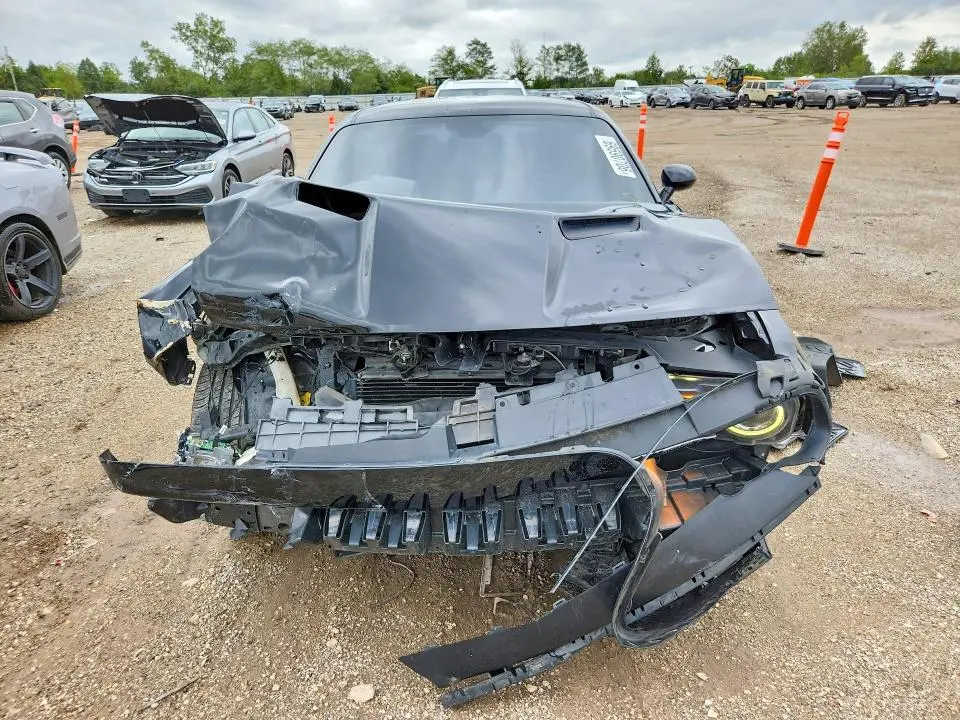 2016 DODGE CHALLENGER SXT  