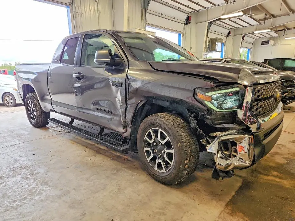 2020 TOYOTA TUNDRA SR5  