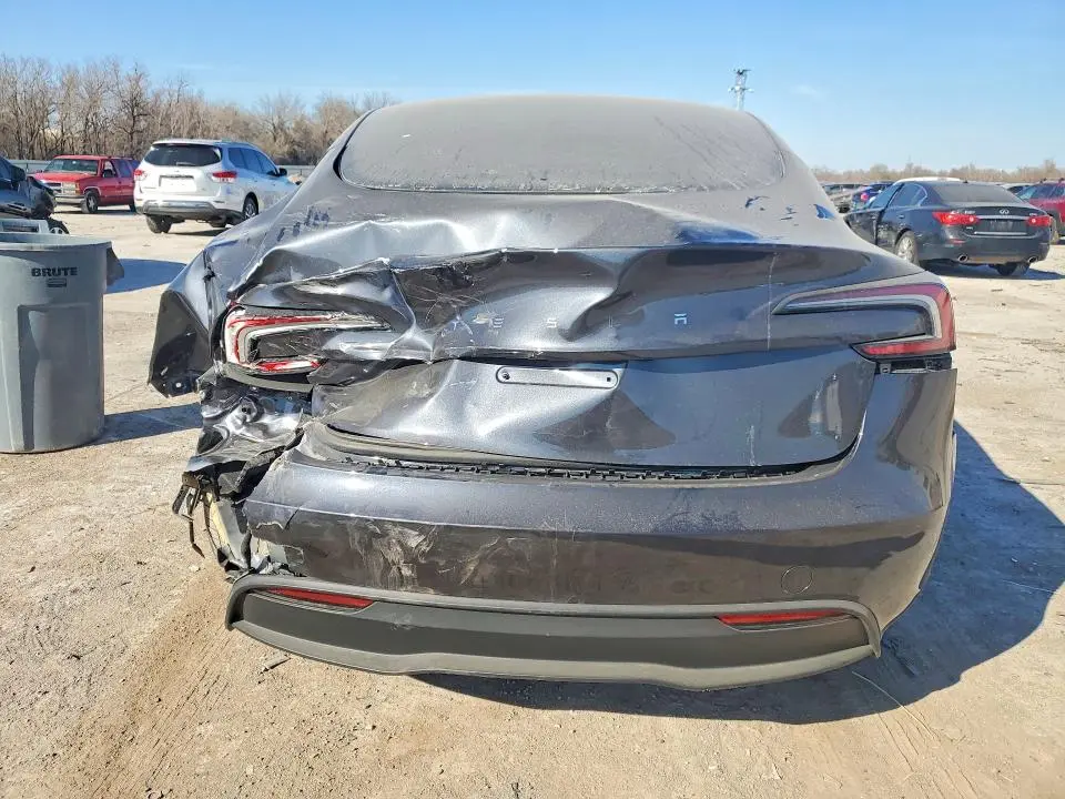 2025 TESLA MODEL 3   