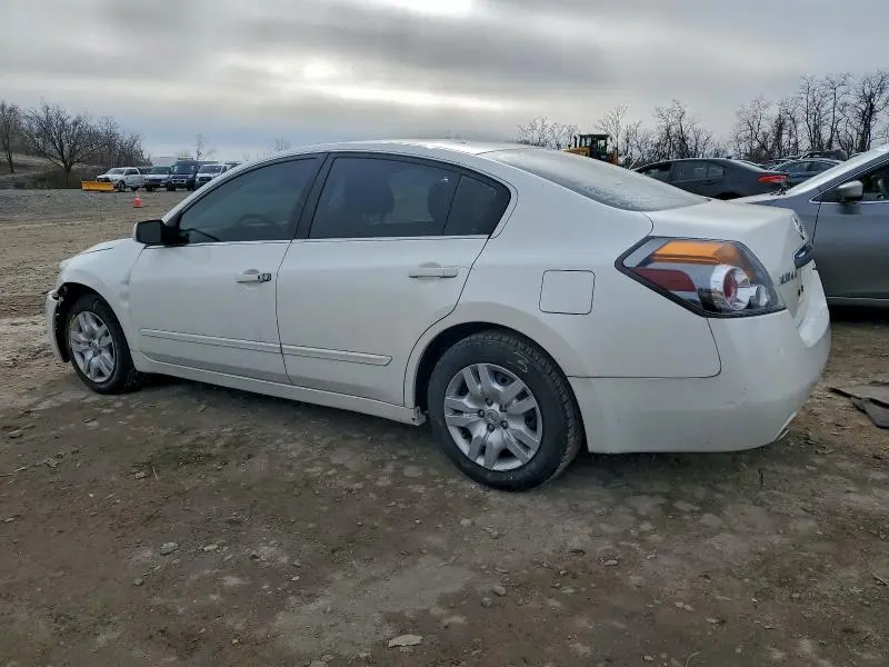 2010 NISSAN ALTIMA BASE  