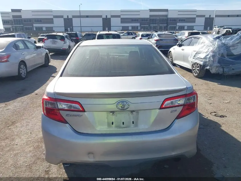 2012 TOYOTA CAMRY SE