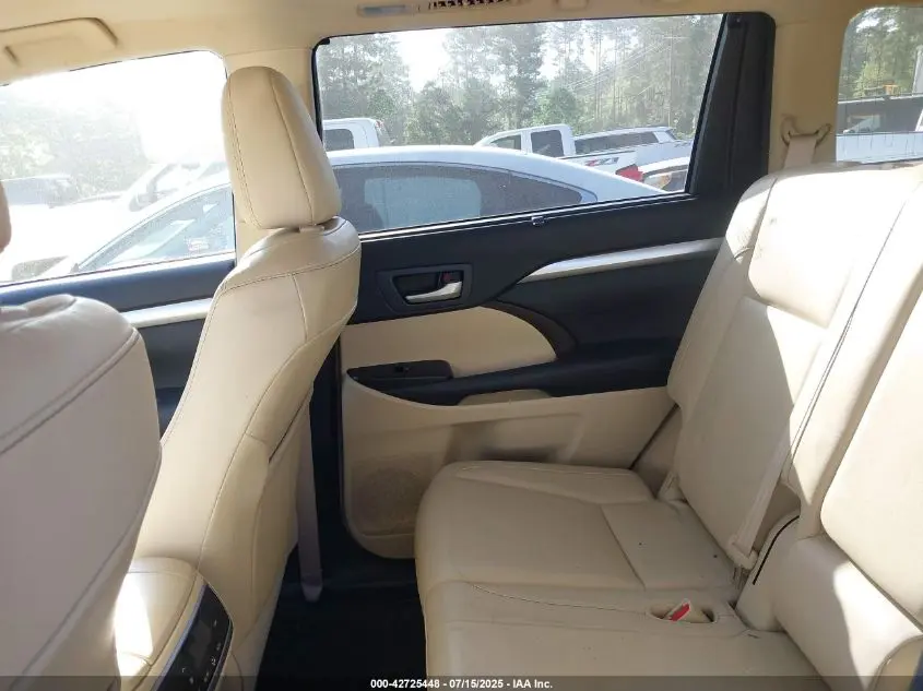 2014 TOYOTA HIGHLANDER XLE V6