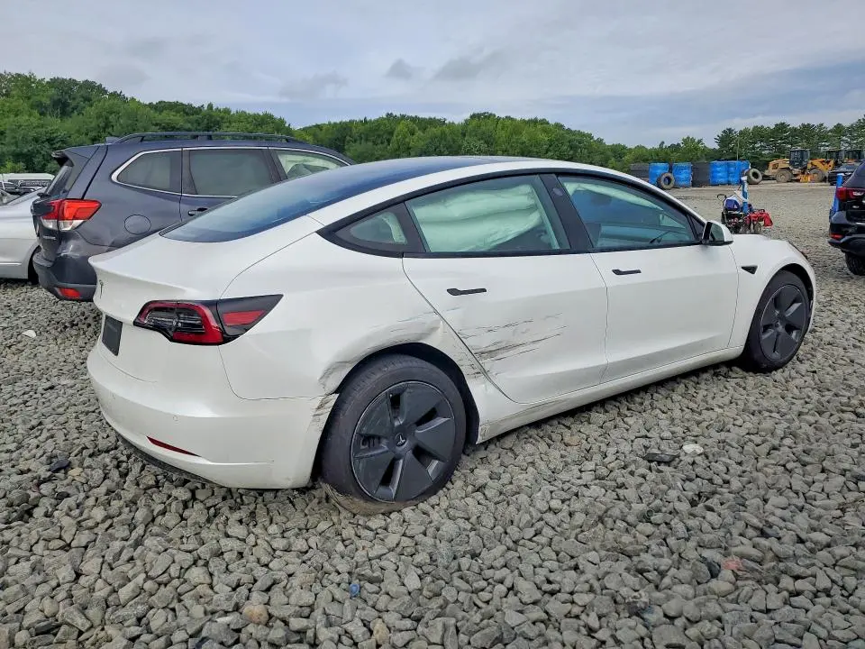 2021 TESLA MODEL 3   