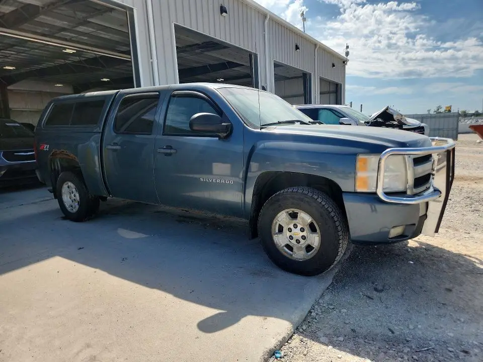 2011 CHEVROLET SILVERADO K1500 LT  