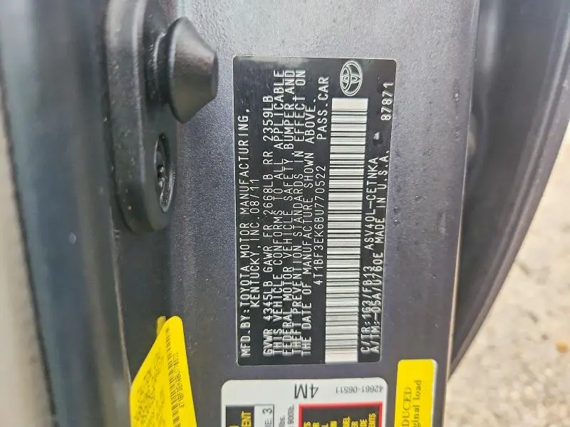 2011 TOYOTA CAMRY LE  