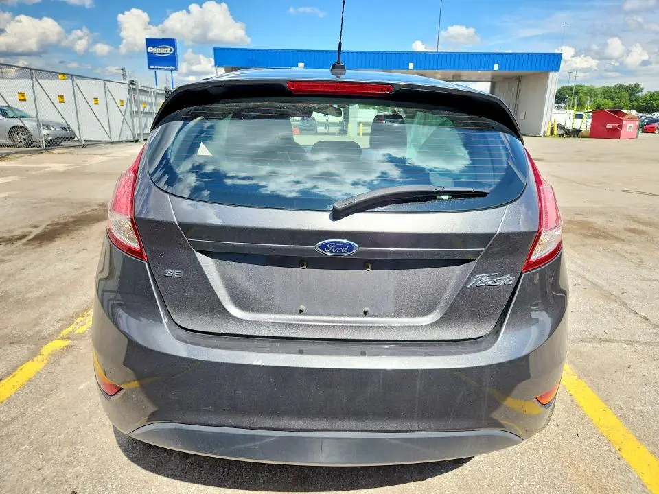 2017 FORD FIESTA SE  