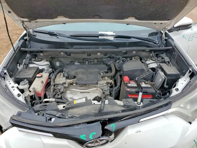 2016 TOYOTA RAV4 XLE  