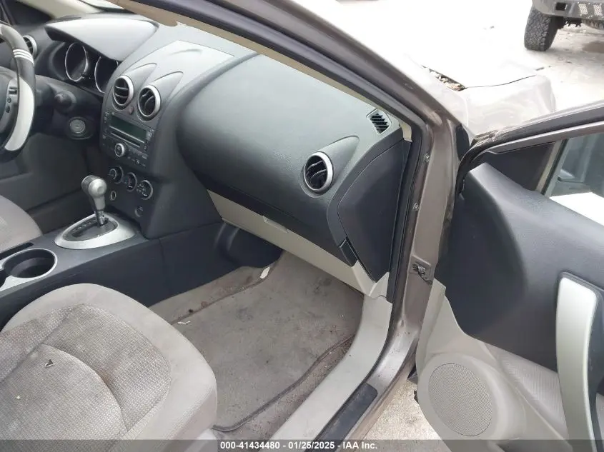 2010 NISSAN ROGUE SL