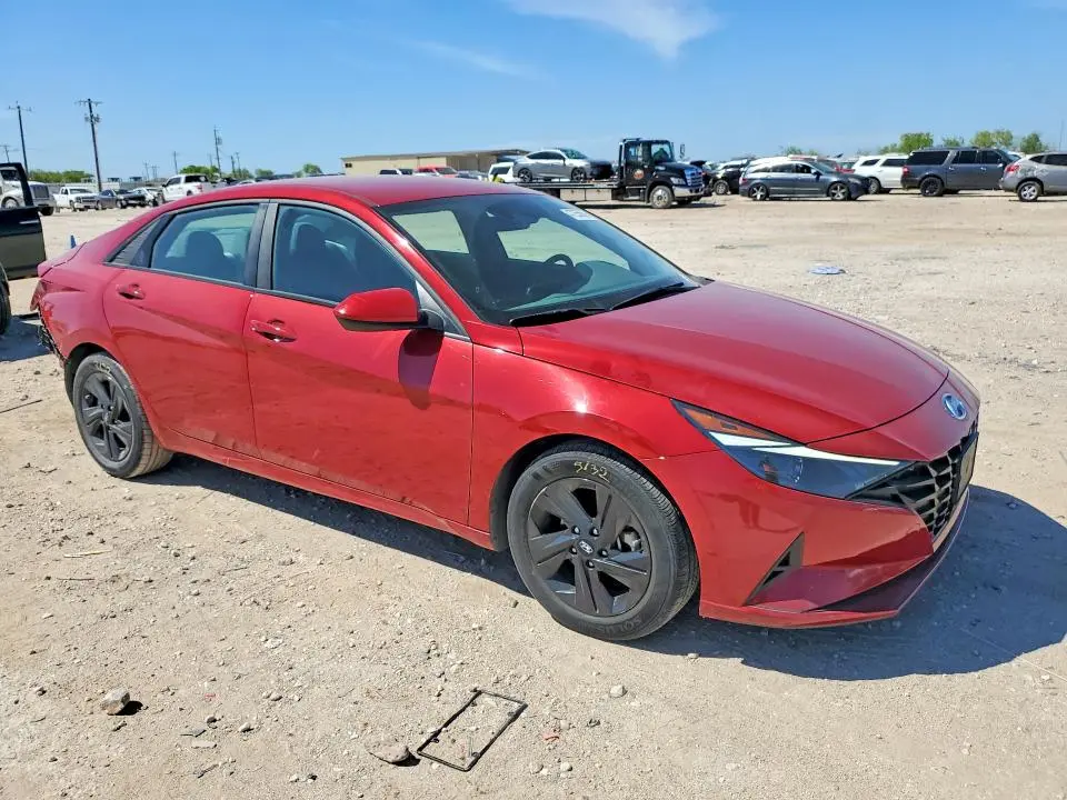 2021 HYUNDAI ELANTRA SEL  