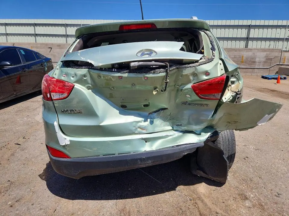 2011 HYUNDAI TUCSON GLS  