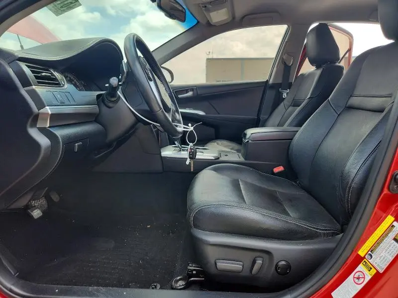 2012 TOYOTA CAMRY SE  