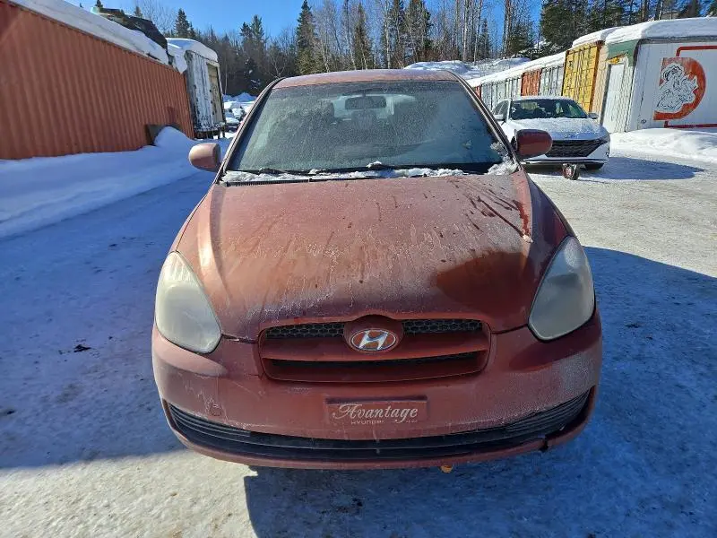 2010 HYUNDAI ACCENT SE  