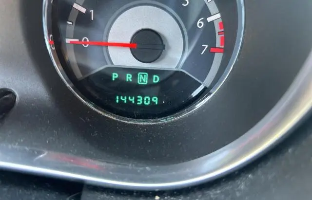 2011 CHRYSLER 200 LX  