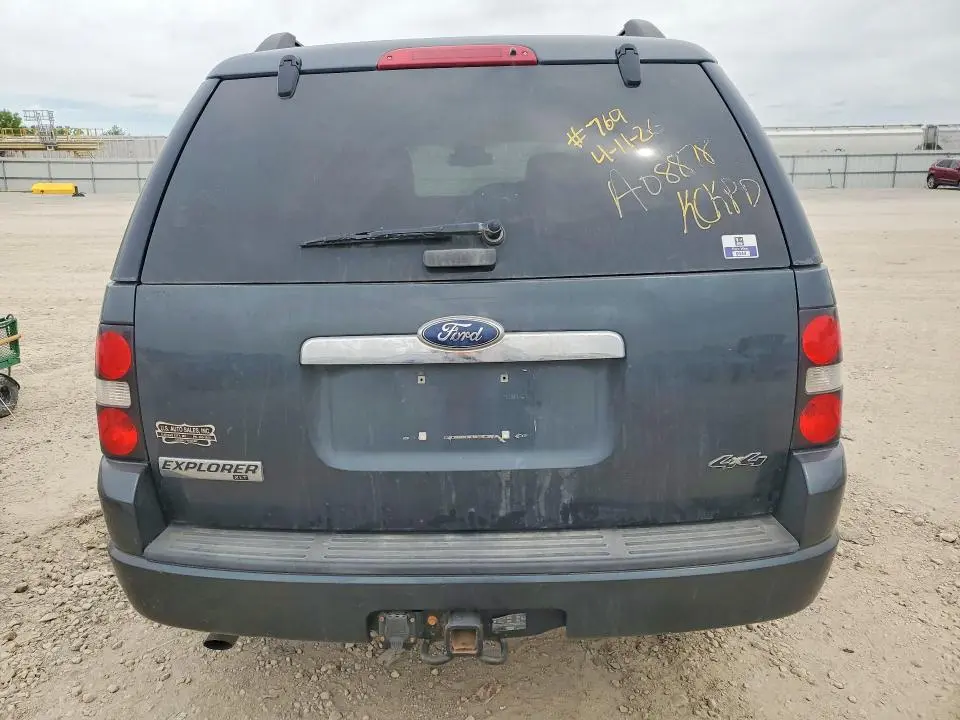 2010 FORD EXPLORER XLT  