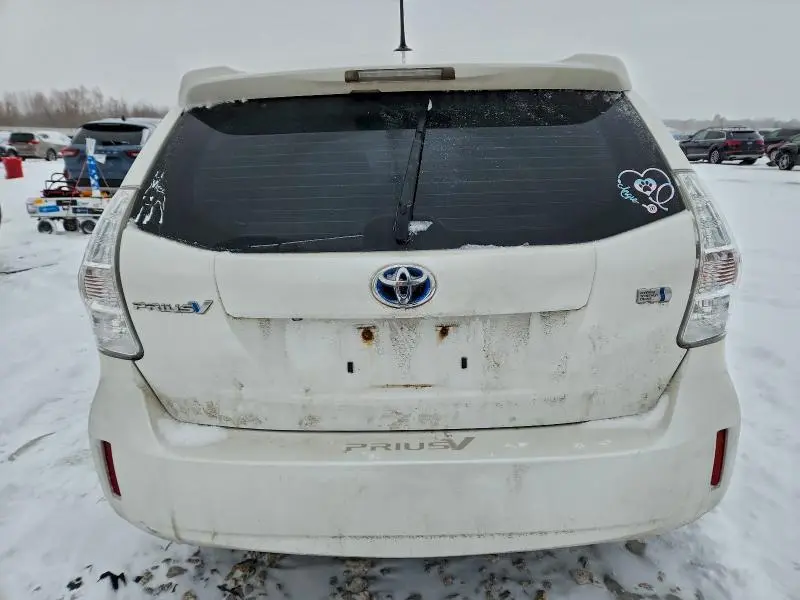 2013 TOYOTA PRIUS V   