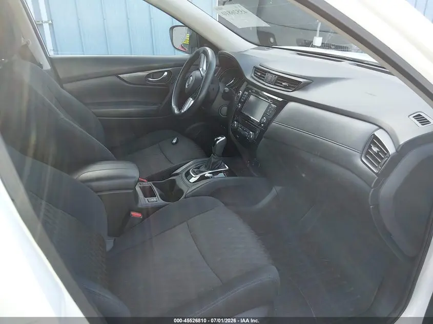2017 NISSAN ROGUE SV