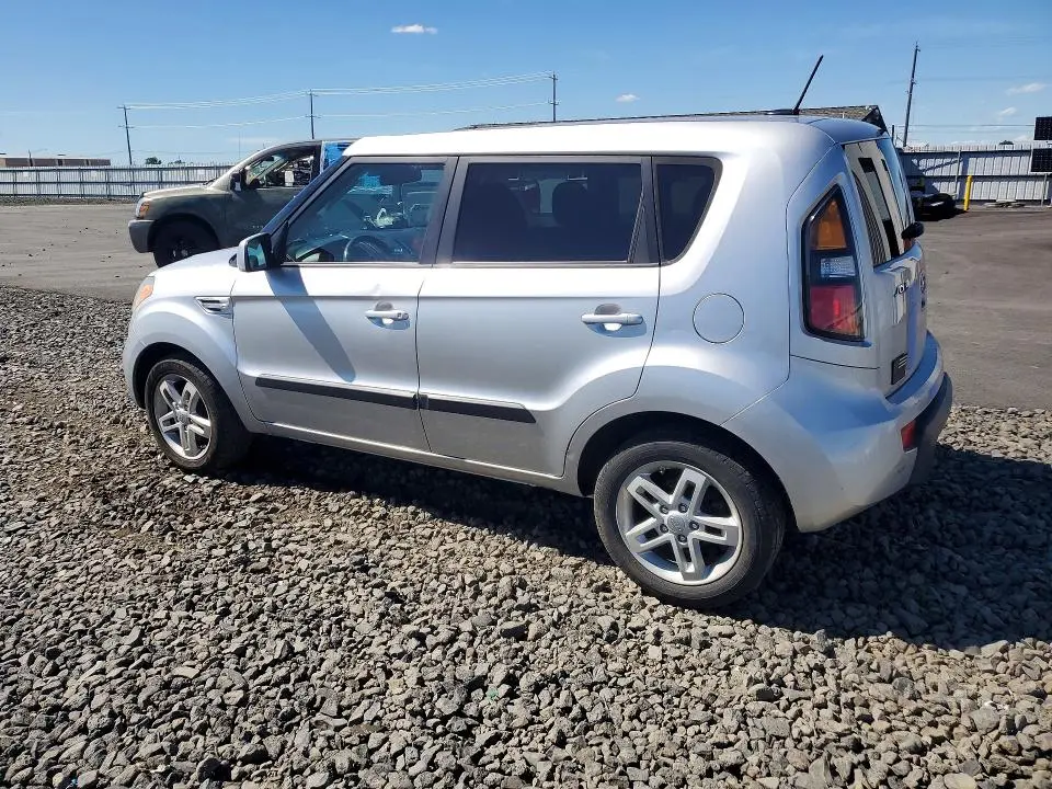 2011 KIA SOUL +  