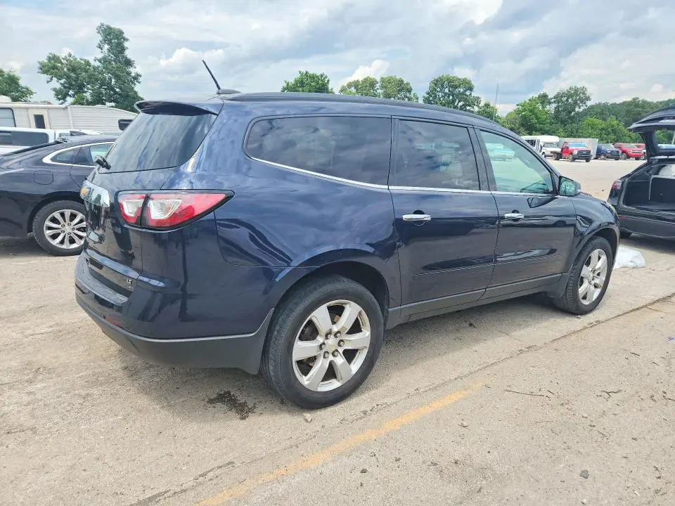 2017 CHEVROLET TRAVERSE LT  