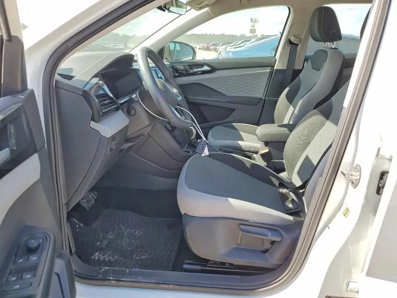 2024 VOLKSWAGEN TAOS   
