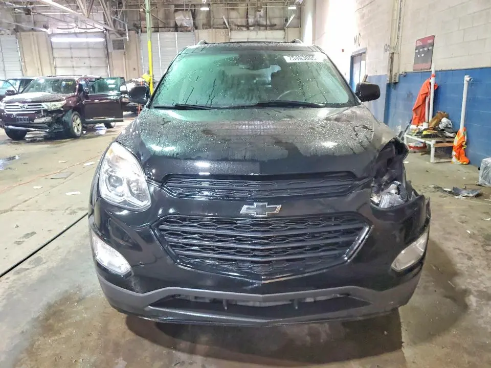 2017 CHEVROLET EQUINOX LT  