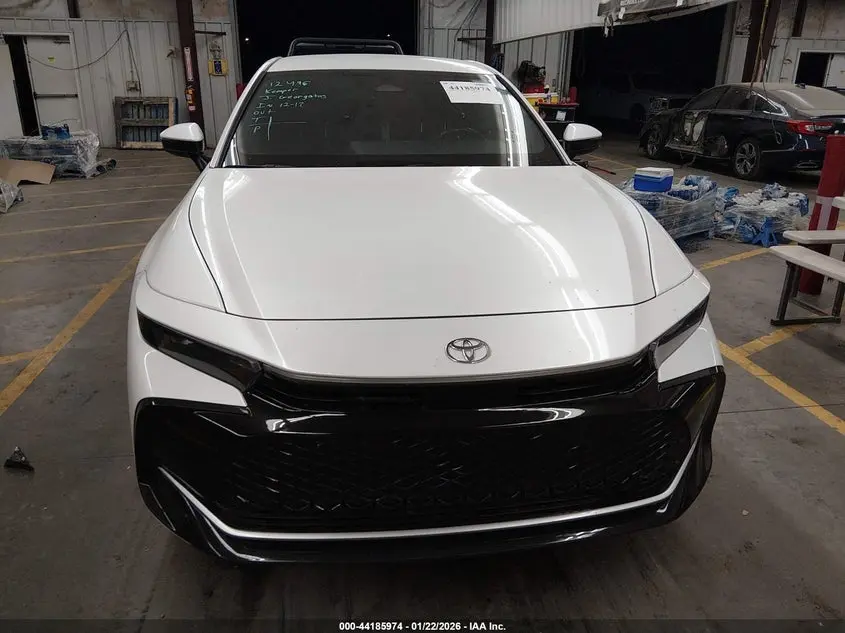 2023 TOYOTA CROWN XLE
