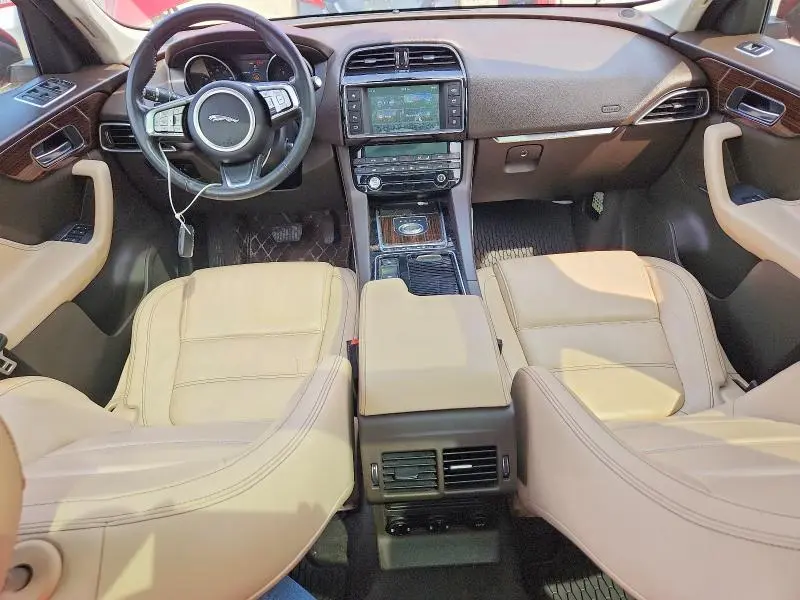 2018 JAGUAR F-PACE PRESTIGE  