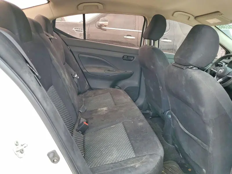 2021 NISSAN VERSA S  