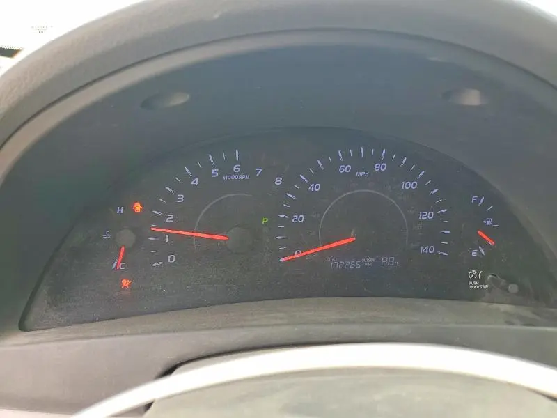 2010 TOYOTA CAMRY LE  