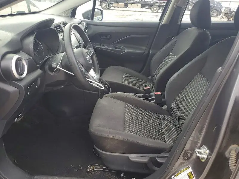 2021 NISSAN VERSA S  