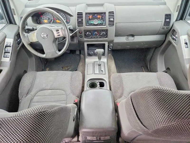 2011 NISSAN PATHFINDER S  