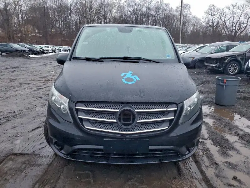2018 MERCEDES-BENZ METRIS   