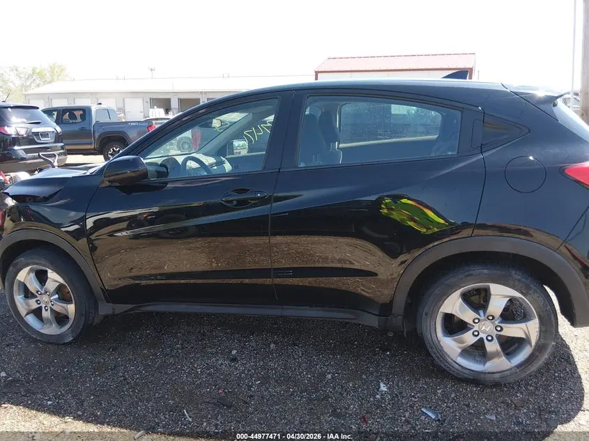 2017 HONDA HR-V LX