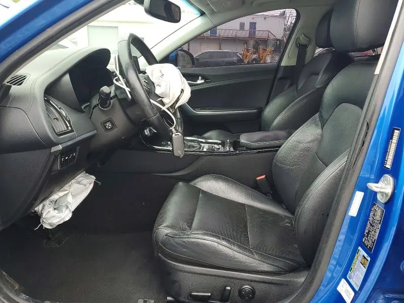 2018 KIA STINGER PREMIUM  