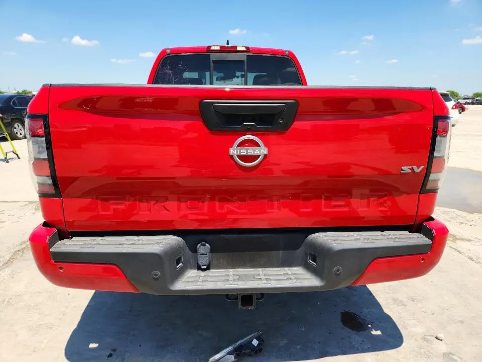 2022 NISSAN FRONTIER SV  